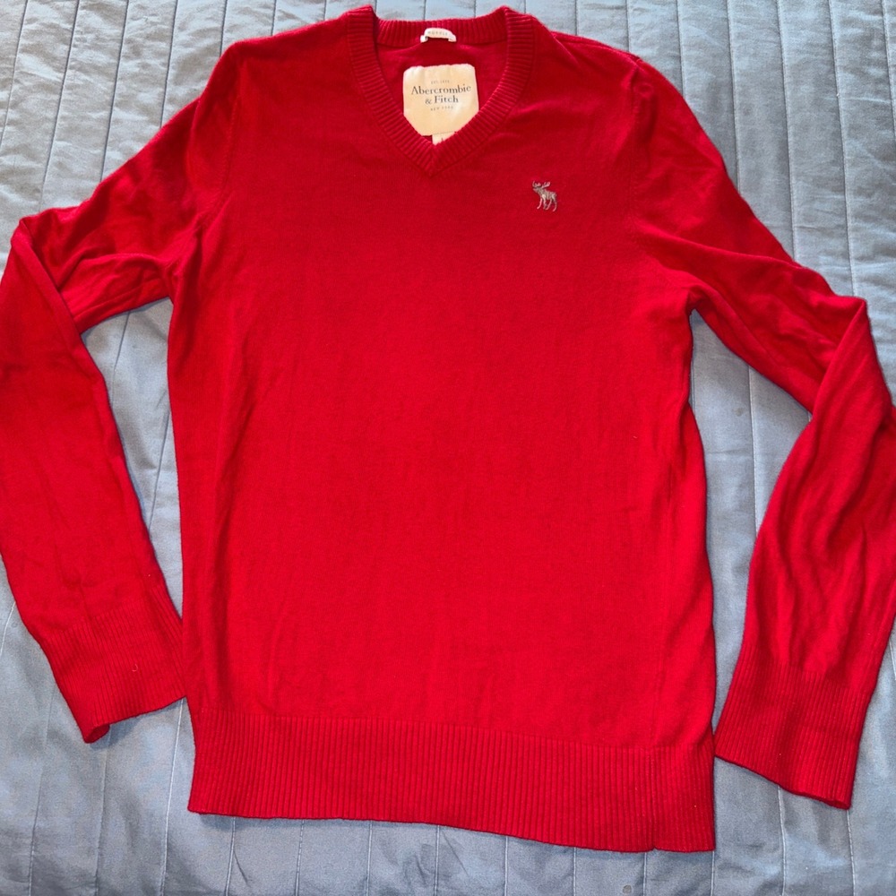 Abercrombie & Fitch cotton v-neck red pullover sweater Moose logo MEN Large